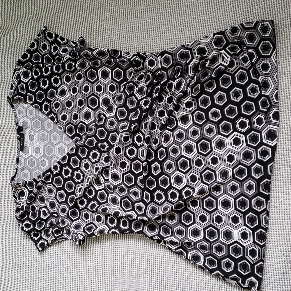 Apt 9 sleeveless faux wrap blouse L